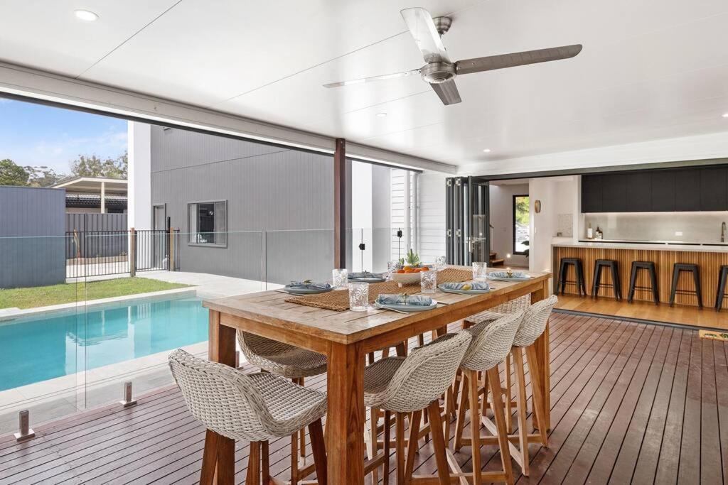 Coastal-country Family Haven In Currumbin Pool *