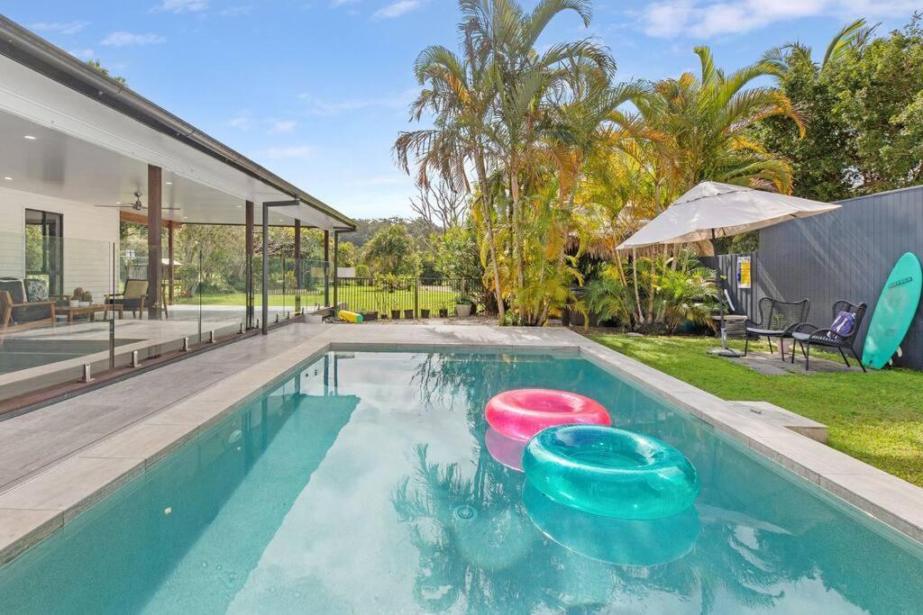 Coastal-country Family Haven In Currumbin Pool Holiday home *